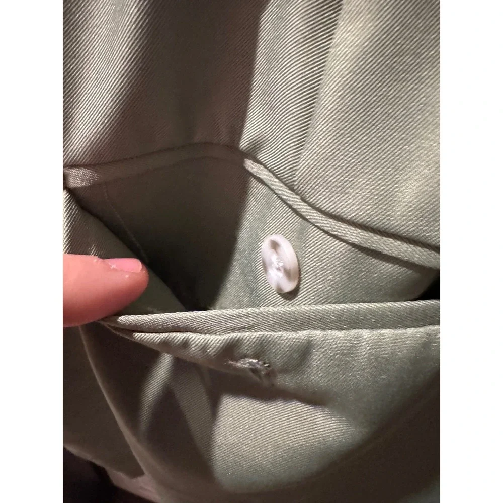 Onward Reserve Performance Khaki Shorts Mens Size 42‎ Flat Front Golf Casual